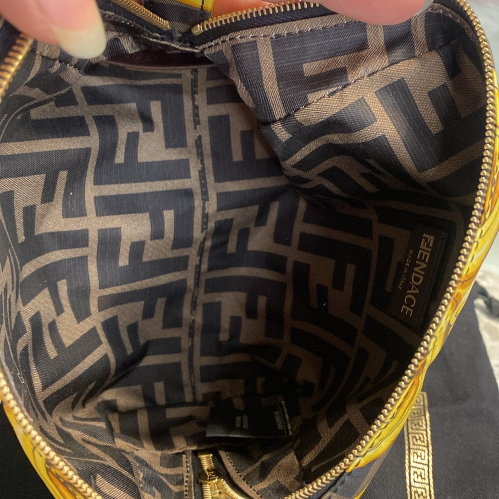 Fendace “Fendi x Versace” Toiletry Bag NEW - Picture 8 of 13